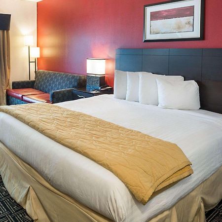 Quality Inn Бруклин-Сентер Экстерьер фото