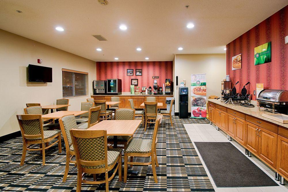 Quality Inn Бруклин-Сентер Экстерьер фото